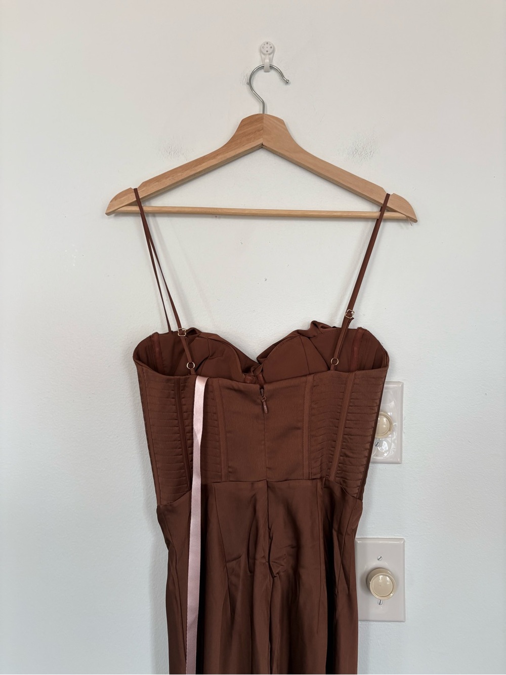 House of CB || Myrna Satin‎ Cowl Neck Midi Dress Corset Brown S Regular Cup NWT - Picture 5 of 13